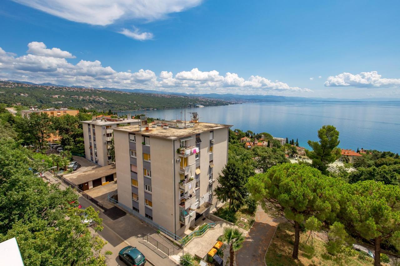 Studio Apartman Rozi Опатія Екстер'єр фото