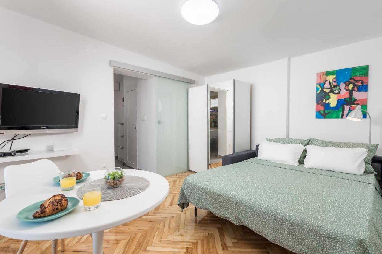 Studio Apartman Rozi Опатія Екстер'єр фото